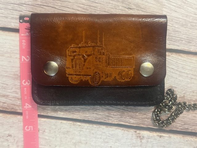 Vintage Tooled Leather Trucker Chain Wallet Reminiscent of the Iconic Peterbilt and Kenworth Long-Nose Rigs– NOS – BBL-11