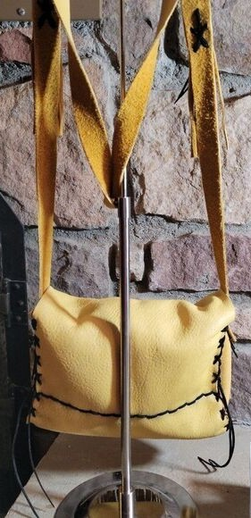 Handmade Elk Hide Shoulder Bag – Authentic Native American Craftsmanship (BNA 2)