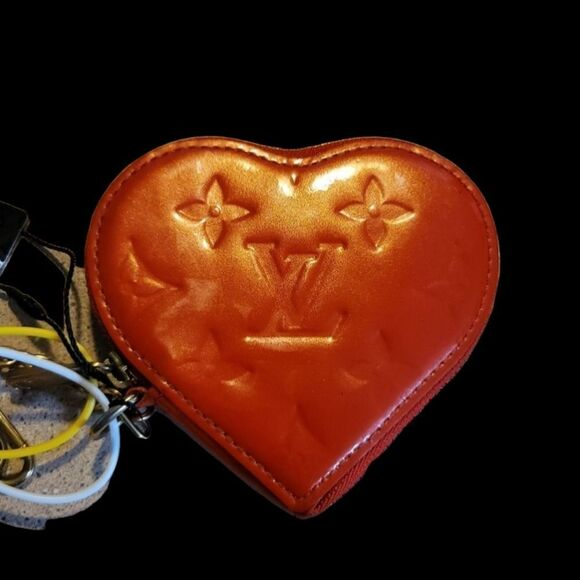 Louis Vuitton Porte-Monnaie Couer Vernis Heart Change Purse or Wallet