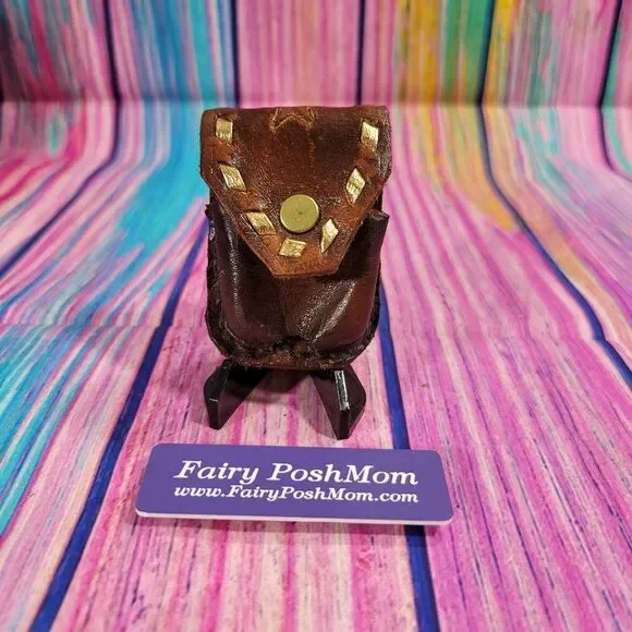 Genuine Leather Mini Pouch with Star - Fits Air Pods!