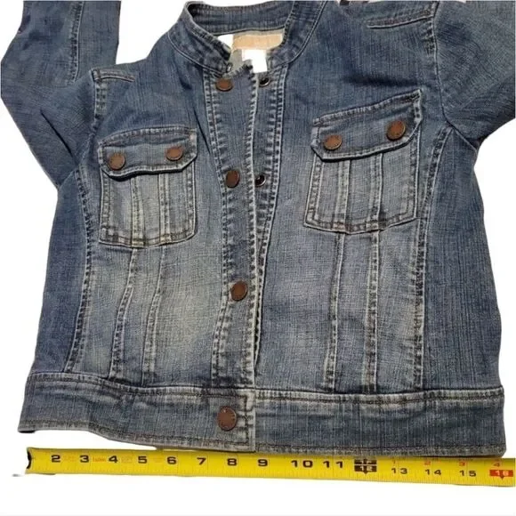 Michael Kors Cropped Denim Jacket – Women’s Size 6 | Fitted Jean Jacket with Brass Buttons & Band Collar (NWOT)