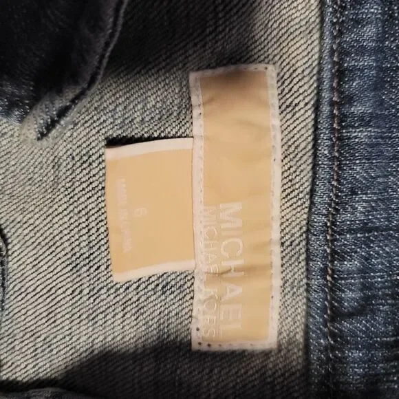 Michael Kors Cropped Denim Jacket – Women’s Size 6 | Fitted Jean Jacket with Brass Buttons & Band Collar (NWOT)