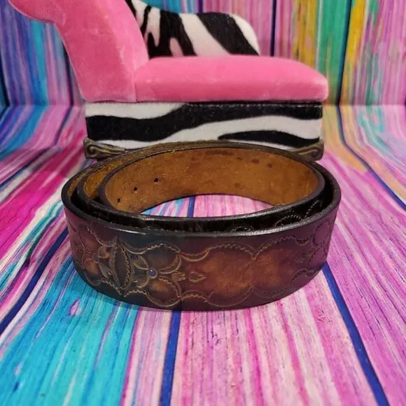 Genuine Leather Belt Brown with Blue Accents and Scallops Size 40 (1010)