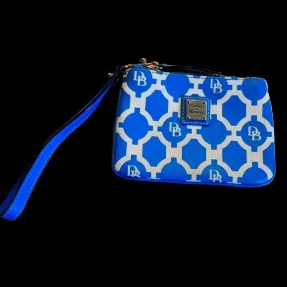 Dooney & Bourke Blue Geometric Logo Wristlet – GUC