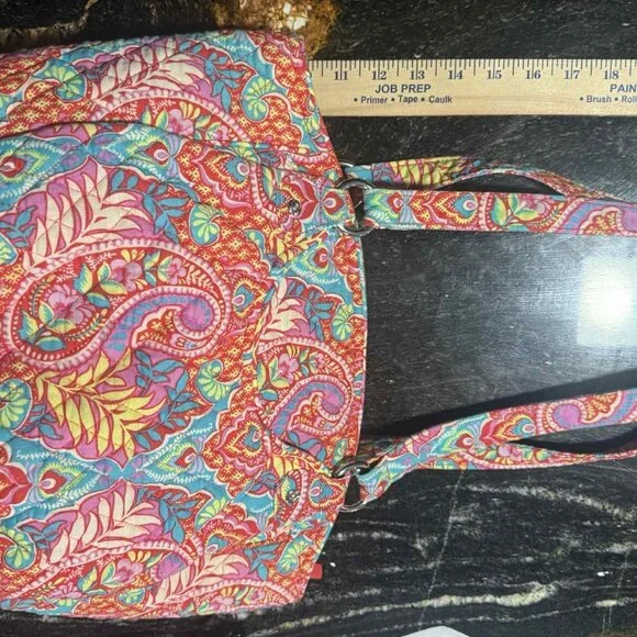 Vera Bradley Glenna Shoulder Bag in Retired Print Paisley in Paradise EUC