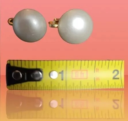 m_wp_690f682cb944911a32fa6f74 Faux Pearl Goldtone Clip Earrings Vintage